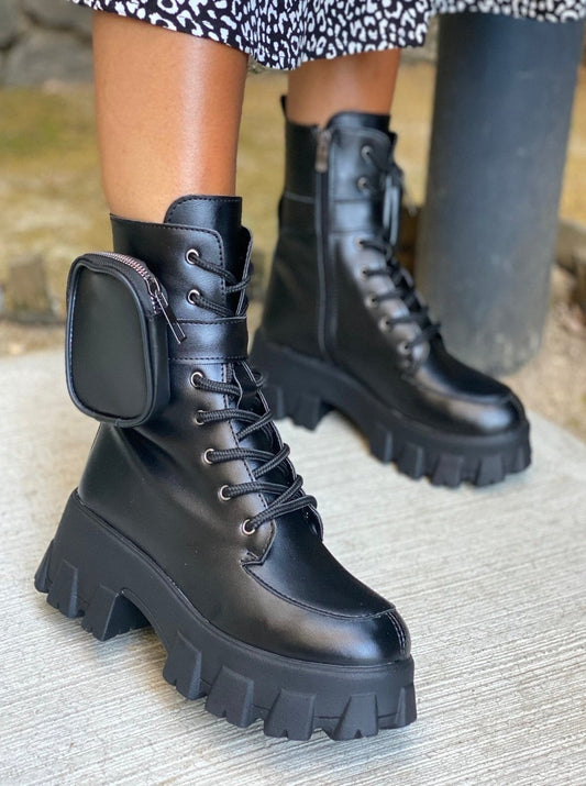 Combat boots with zip and side pocket